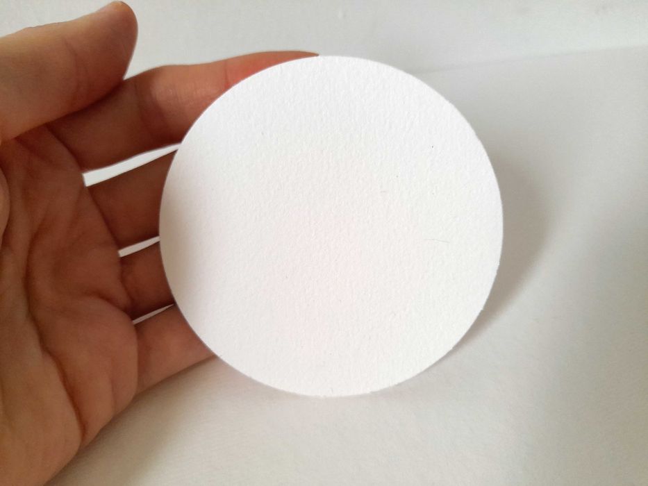 Cartões circulares em papel de aguarela