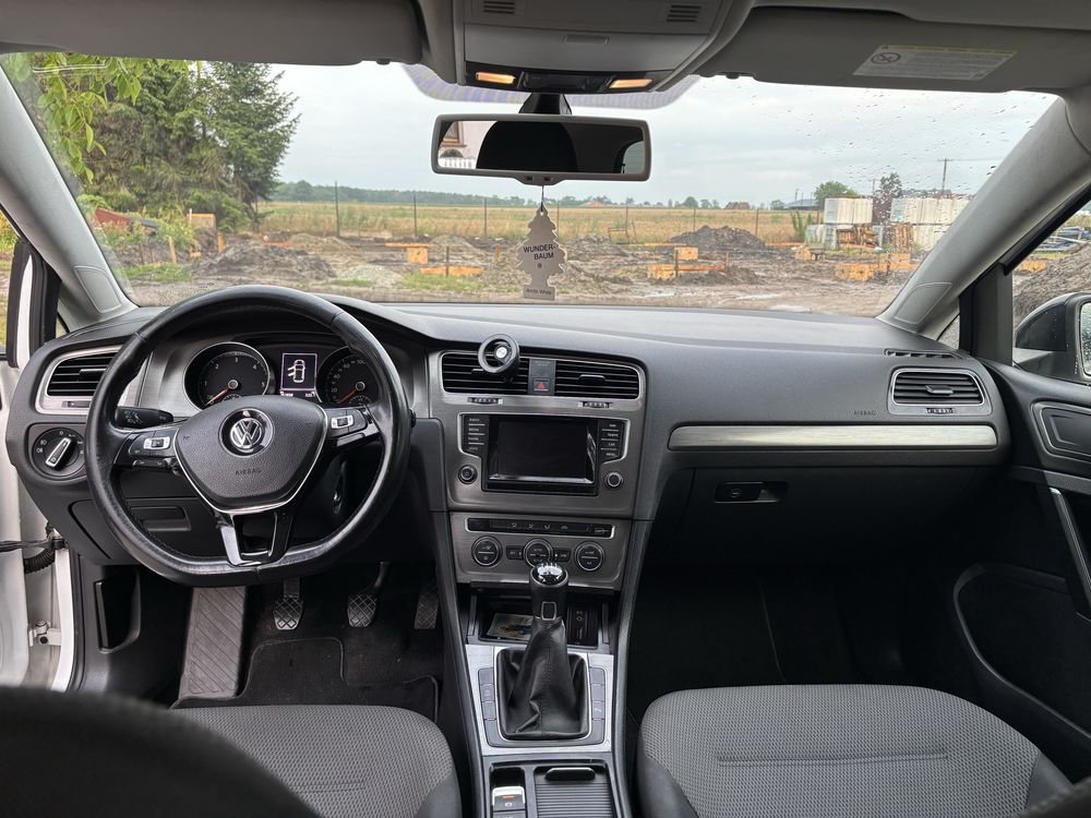 Volkswagen Golf VII