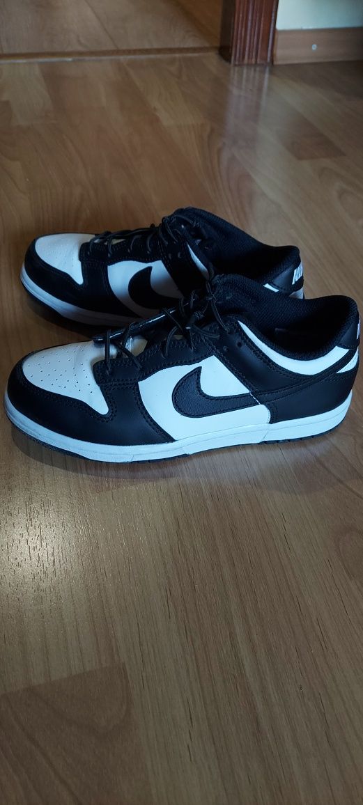 Кросівки Nike 3Y нові 22см.