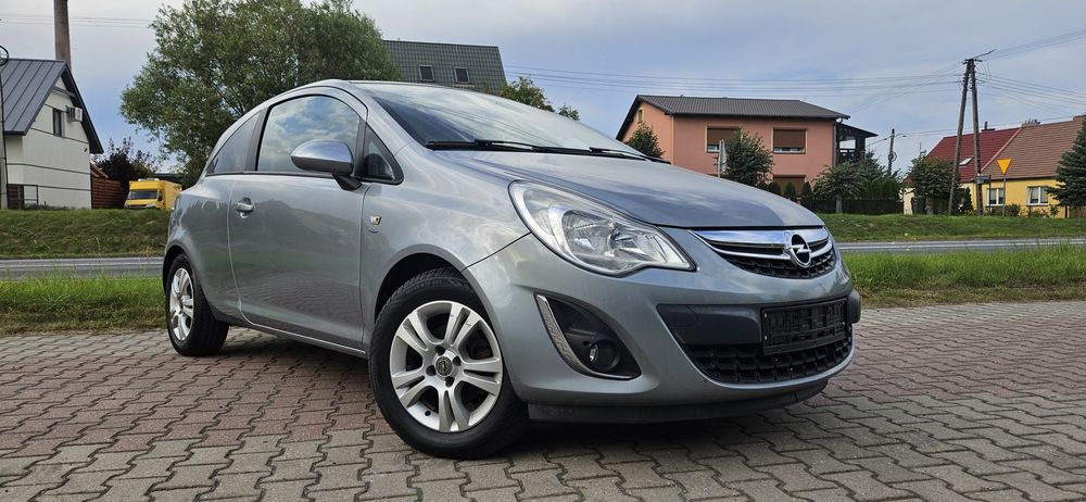 Opel Corsa 1.2 BENZYNA 2011 rok! Super stan!