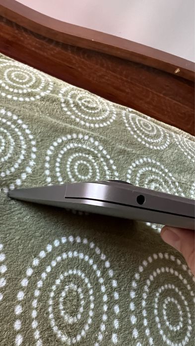 Продам MacBook Air 13 M1 2020 512Gb