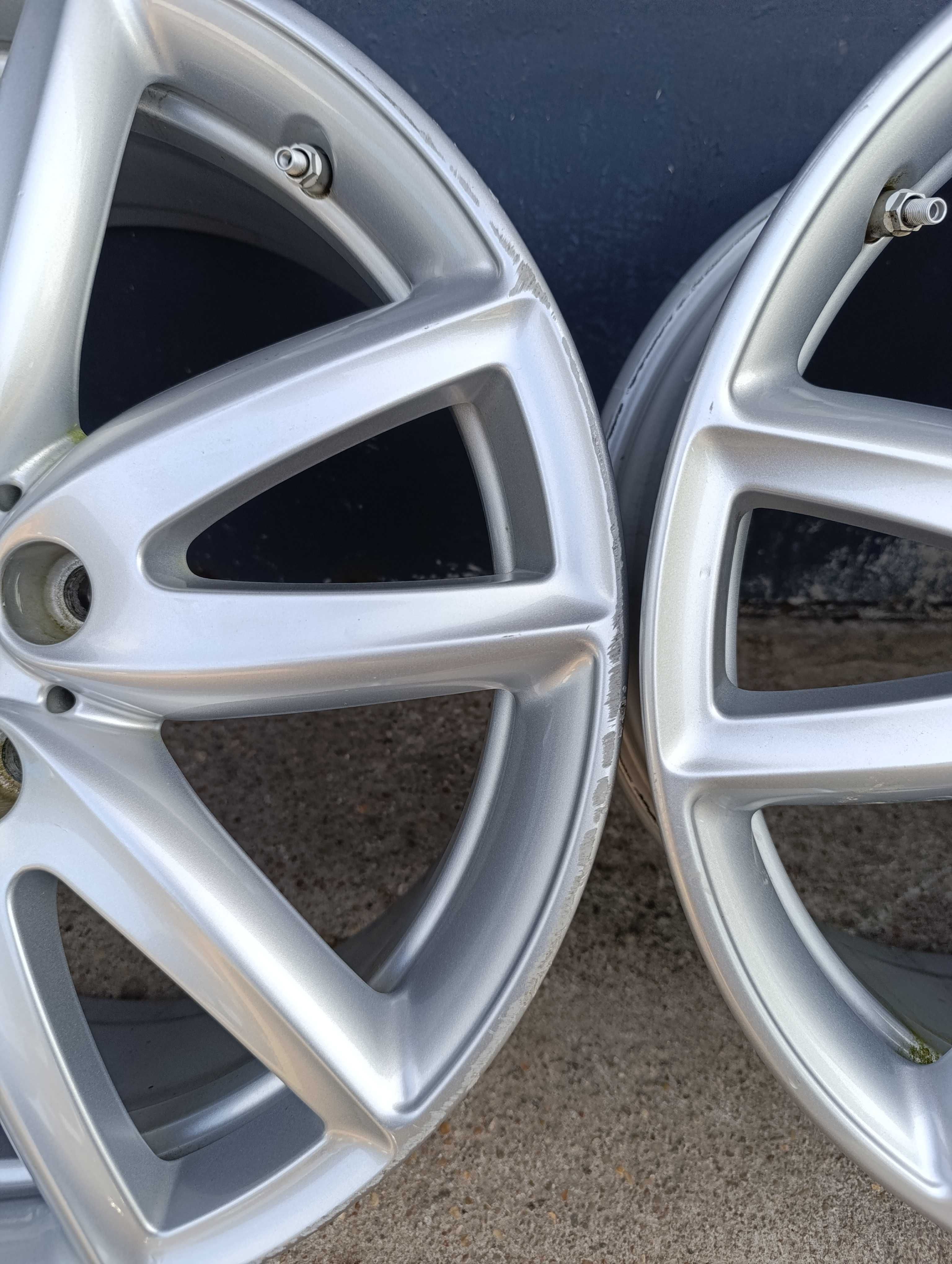 Felgi 18" MINI CLUBMAN BMW 1 2 5x112 ET57 8J TPMS 687.54.15