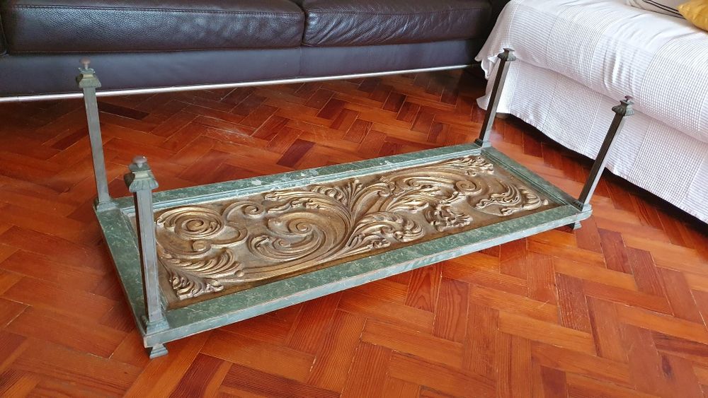 Estrutura para mesa de frente de sofá