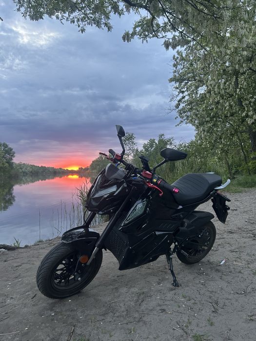 Електро мотоцикл Z6