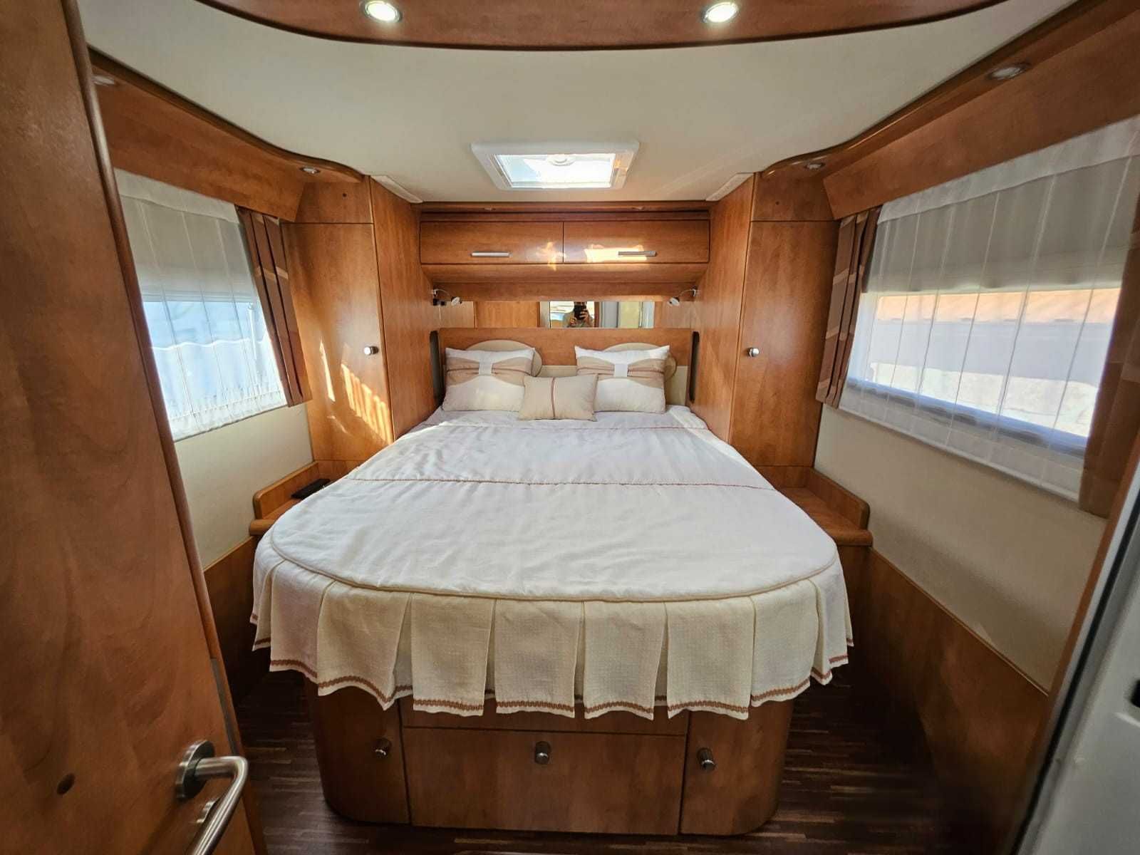 Carthago Chic Line 3.0 / 180 CV / Cama central / AC na cabine