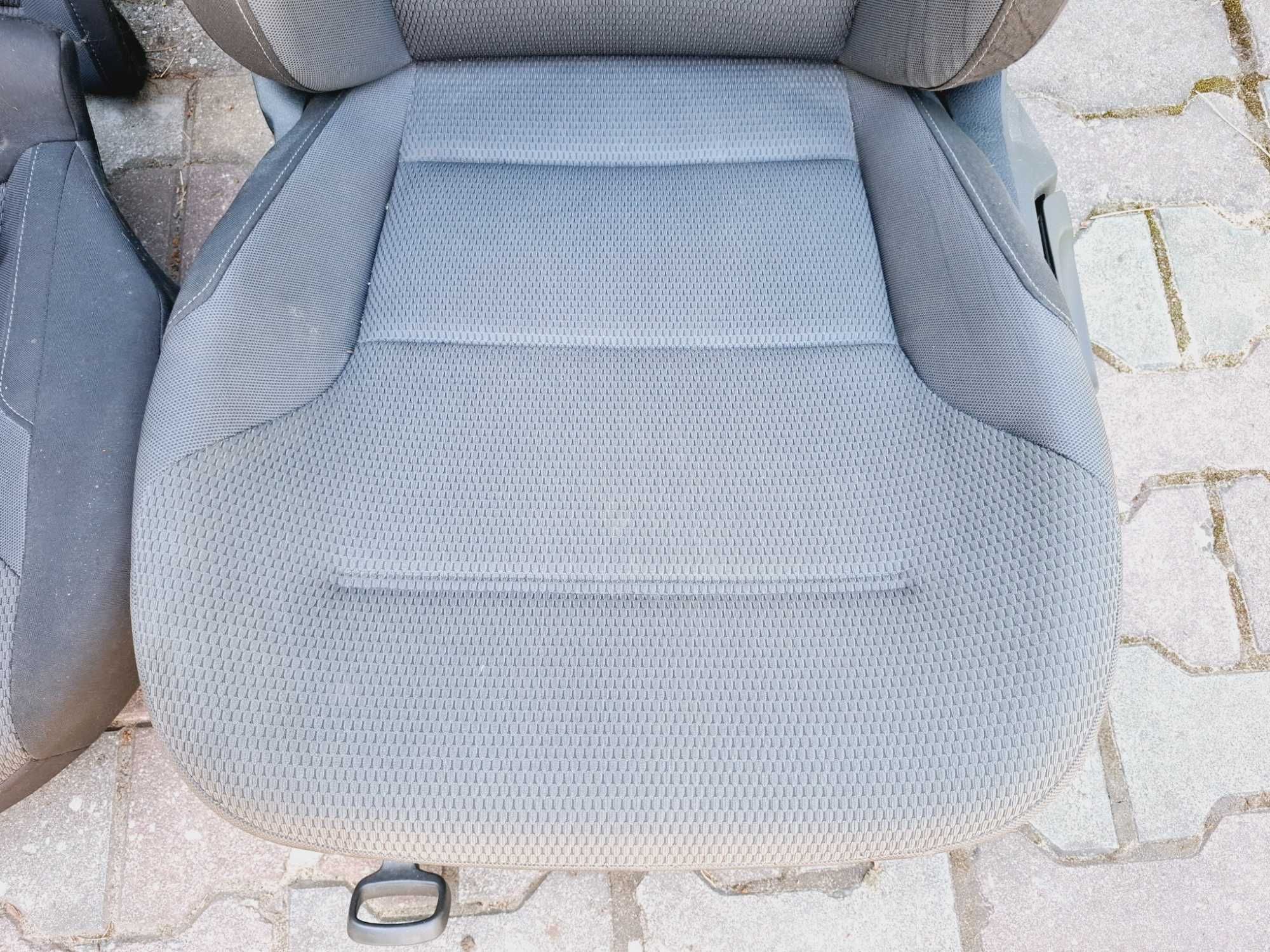 fotel fotele lewy prawy kierowcy pasażera kanapa vw golf vii 7 5g0 htb