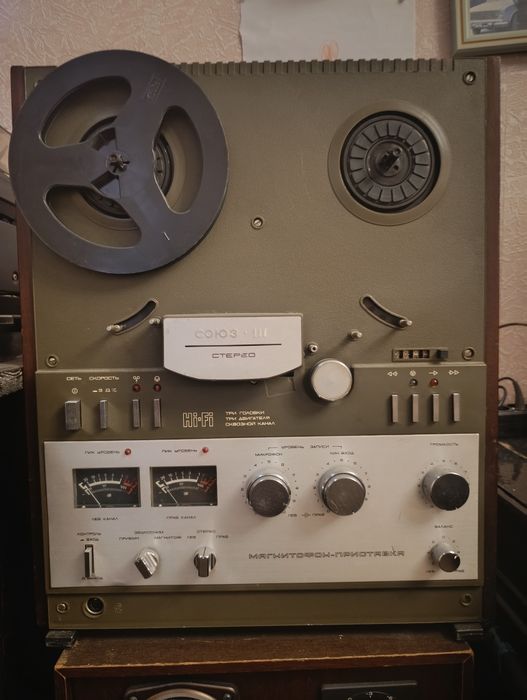 Бабинний магнітофон союз 111