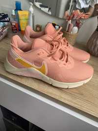 Кроссовки женские Nike 38/39