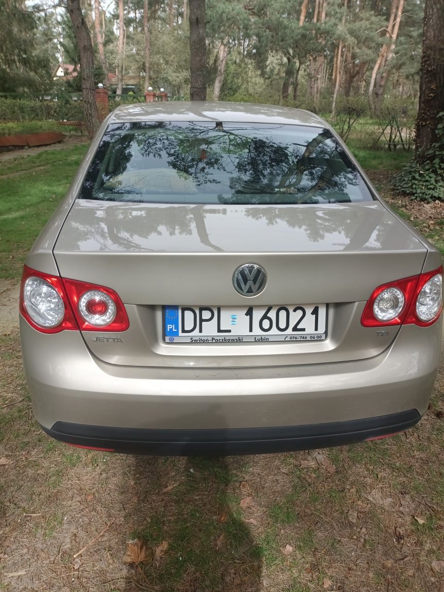 Volkswagen Jetta 1,4 TSI 2009 rok
