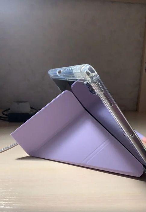 Чохол на айпад 11  2025