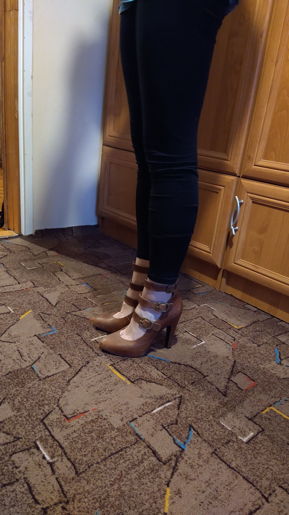 Buty damskie na obcasie