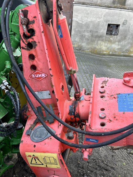 Pług Kuhn Master 102