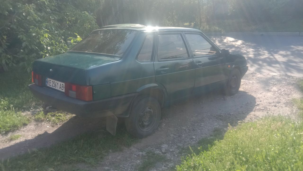 Автомобиль Ваз 21099