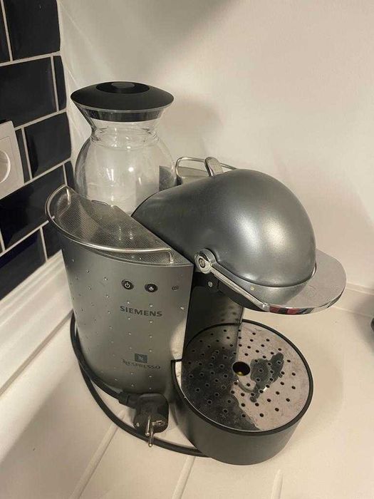 Nespresso TK50 Siemens com Kit de descalcificação