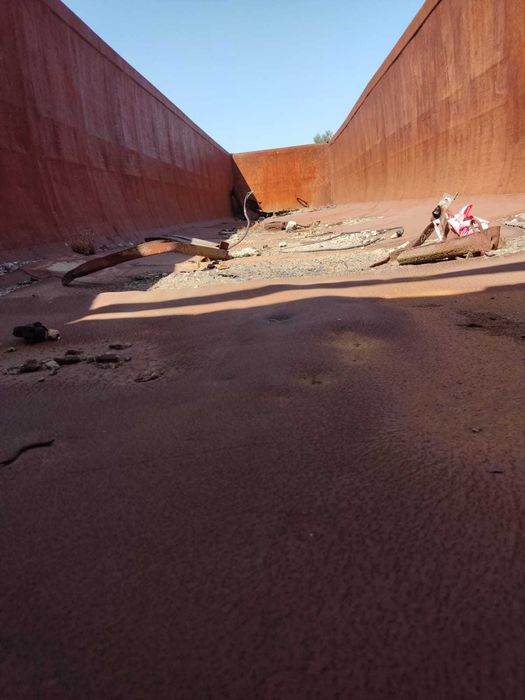 Naczepa skrzynia dłużyca do złomu gruzu