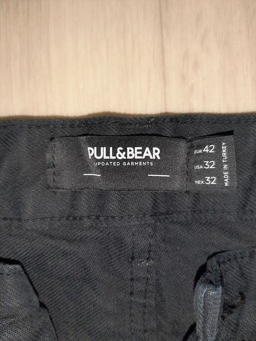 Штаны, Новые четыре пары 3 чёрных и 1 серые