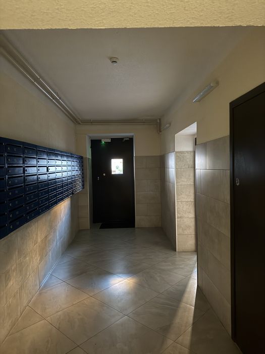 Продам велику 3-х кімнатну квартиру,вулиця С.Петлюри 21 Б