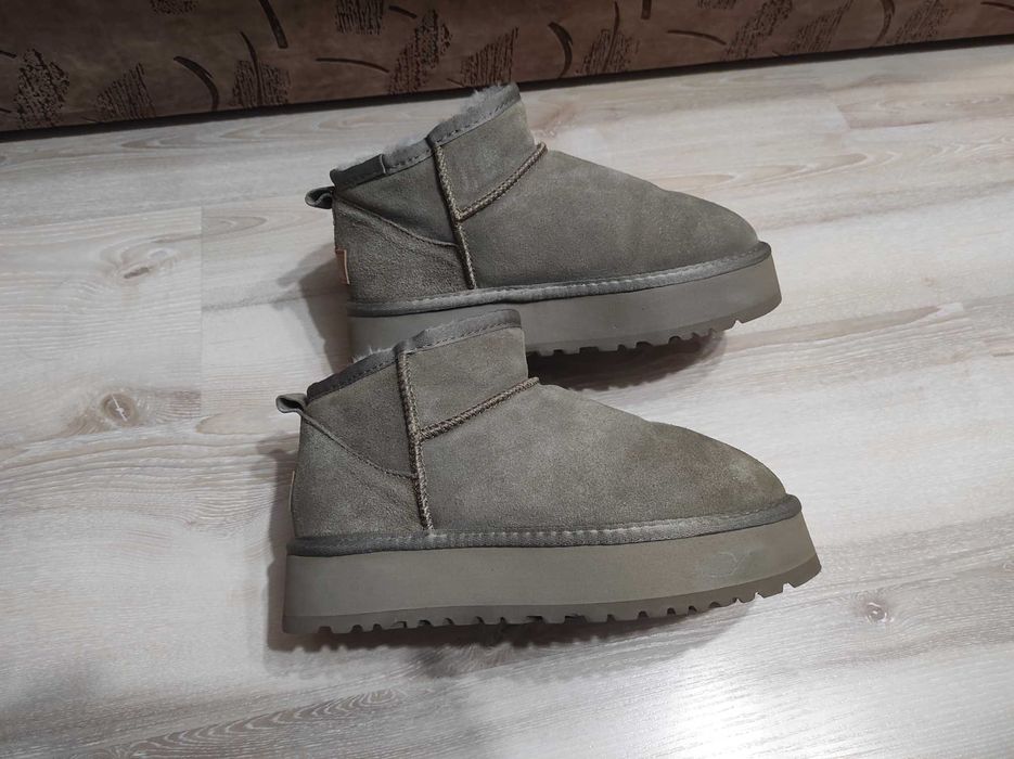 Натуральные угги на высокой подошве, замшевые угги UGG овчина 39 р-р
