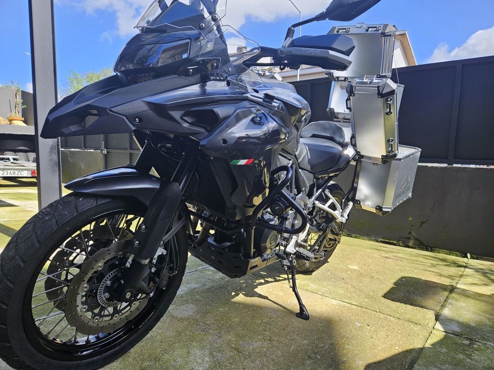 Benelli trk 502x