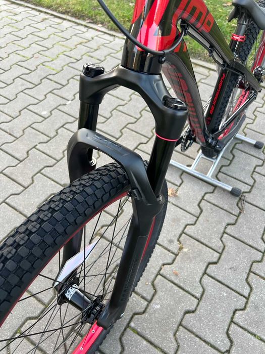 Rower Dirt DARTMOOR Two6Player PUMP 26" RS JUDY Kenda