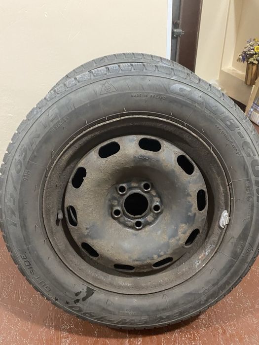 ЗИМОВІ шини 195/65R15 з дисками Skoda Roomster Fabia