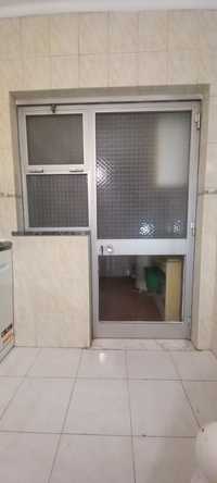 Conjunto aluminio Porta e Janela de cozinha (apartamento sacada marqui