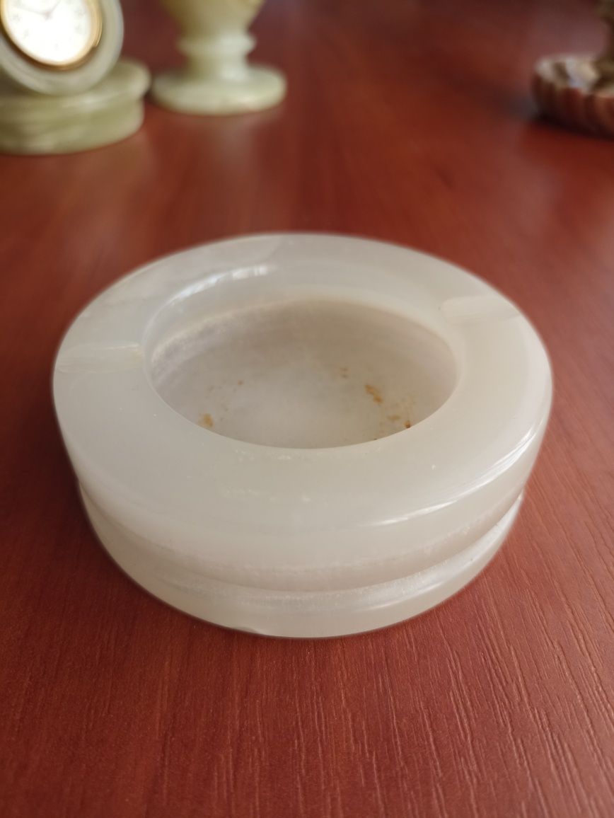 Изделия из оникса