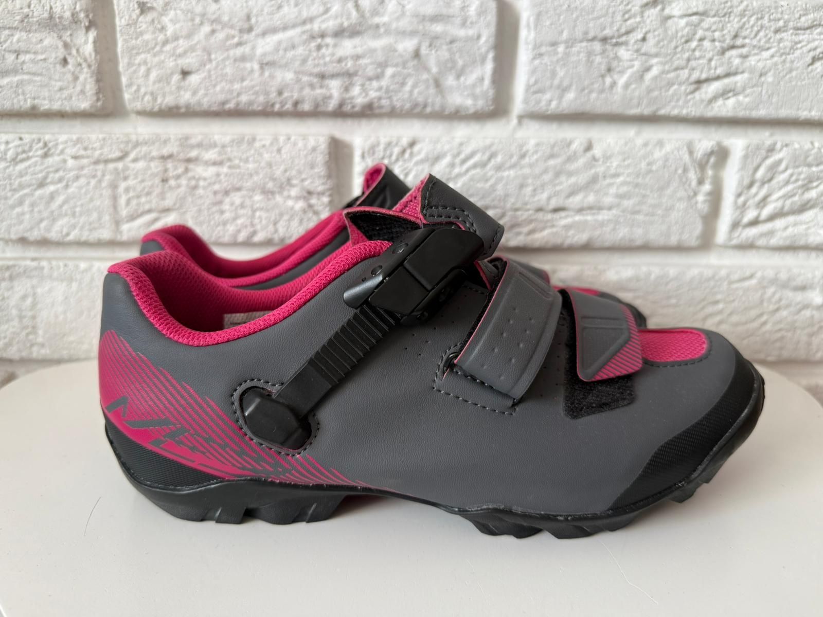 Buty rowerowe wpinane w pedały, SPD, MTB, SHIMANO ME3 rozm.39 różowe