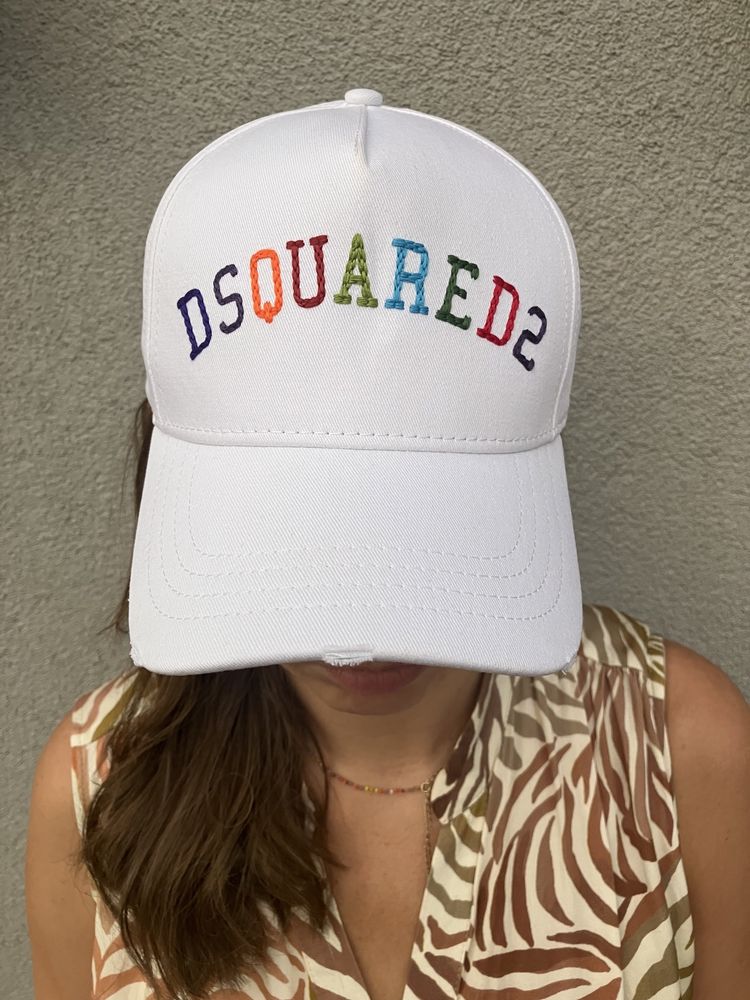 Dsquared2 luksusowa damska czapka Nowa White