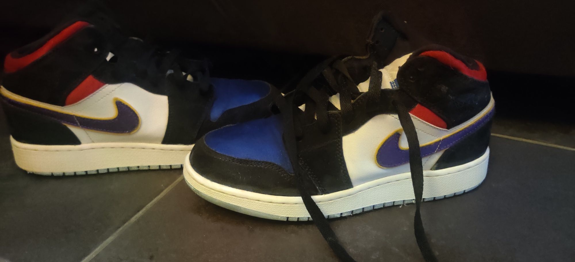 Jordans edição especial número 37,5