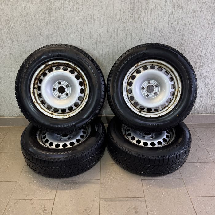 Продам комплект дисків 5/112/16 резина pirelli 215/65/16 зимова 80%