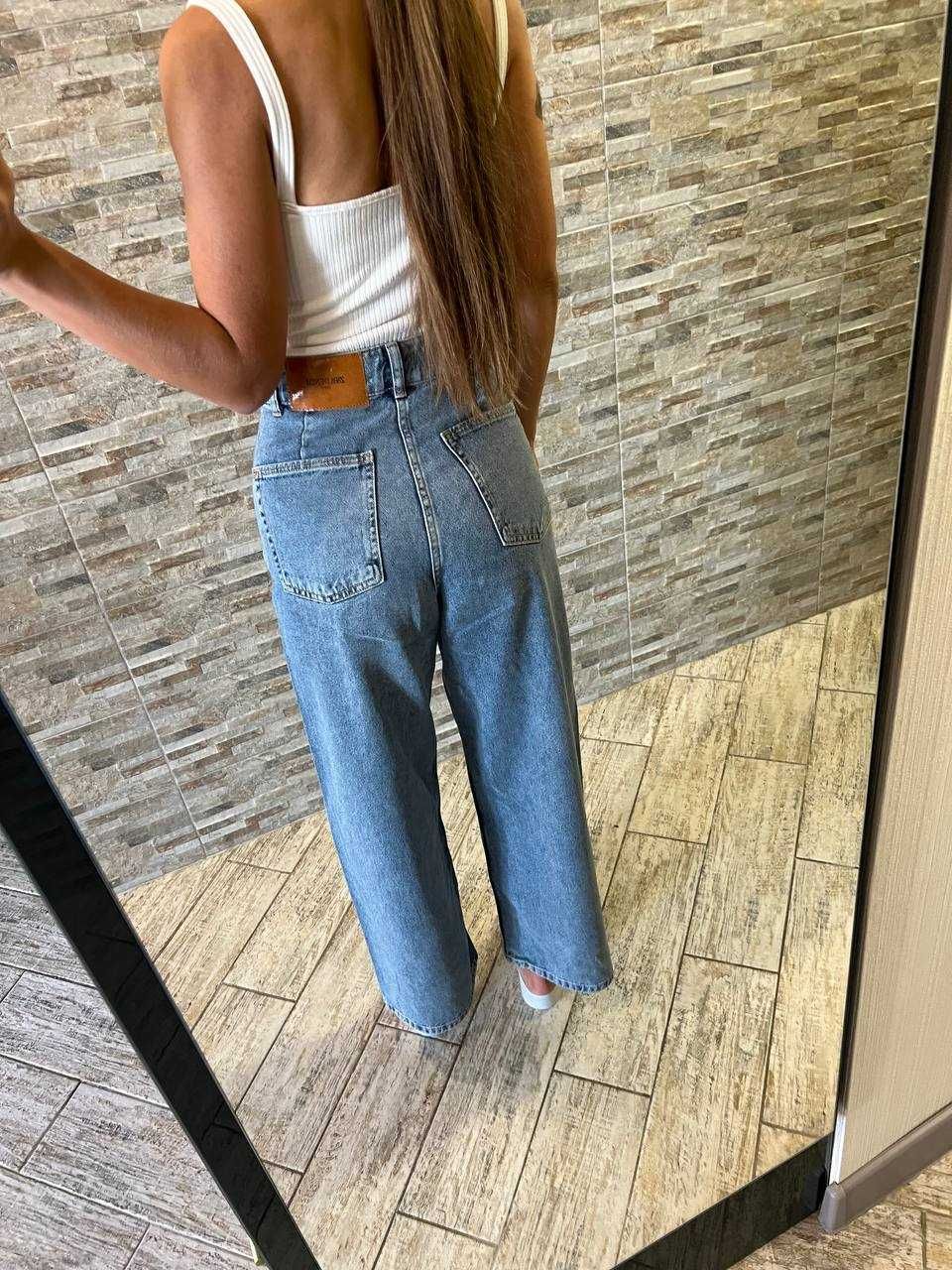 женские ZARA джинсы размер EUR 34