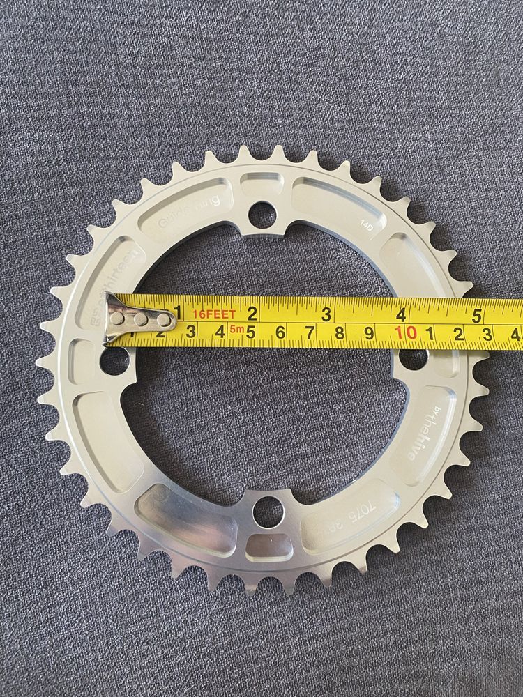 Zębatka E13 E*Thirteen Guide Ring 32-38T kolory Shimano BCD-104 blat
