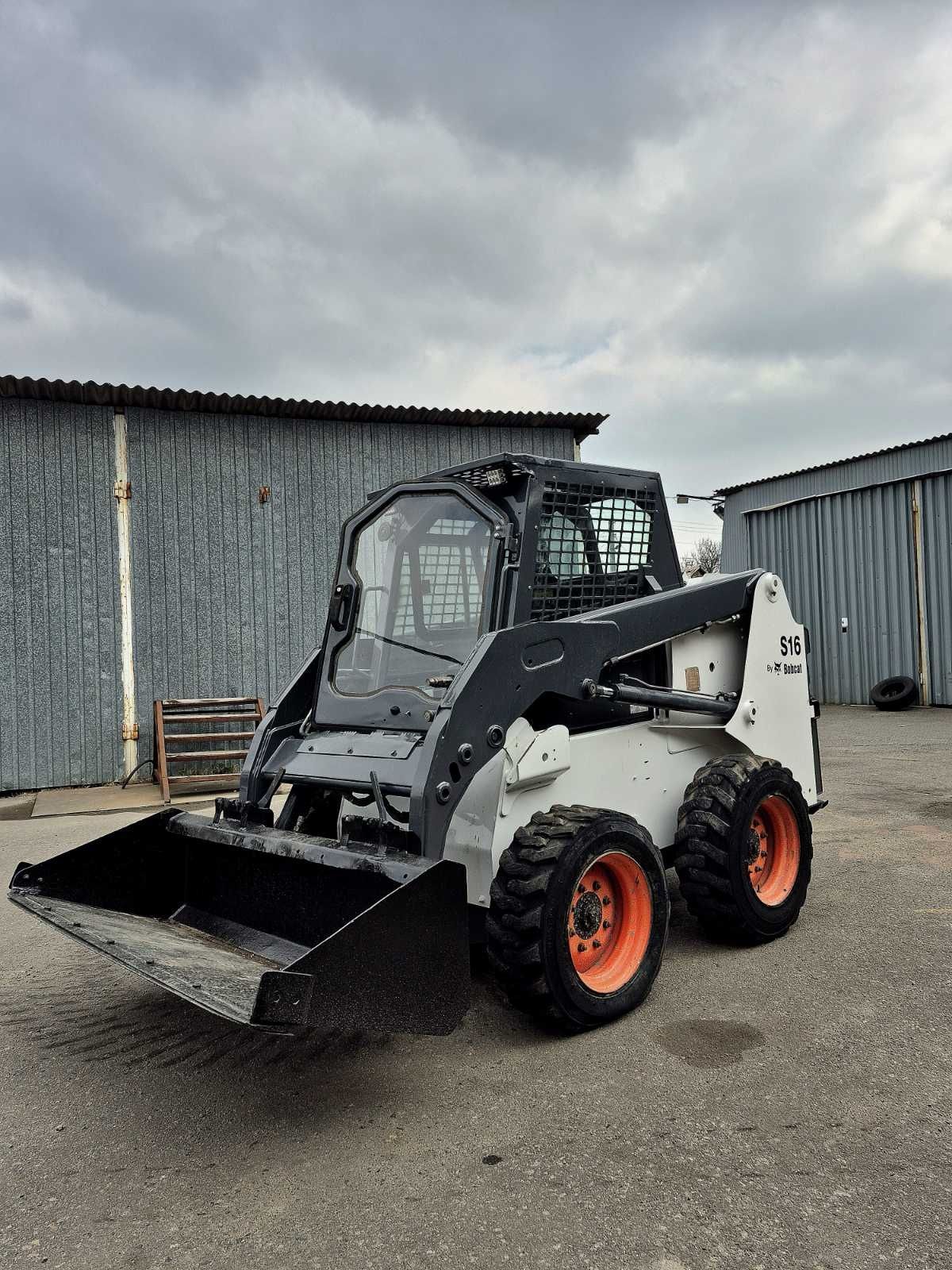 Продам міні навантажувач Bobcat S16