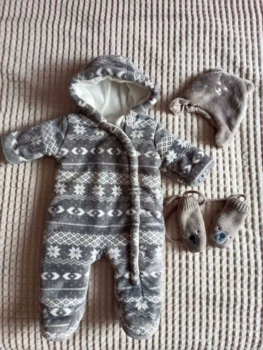 Zestaw kombinezon szary norweskie wzory,czapka i rękawiczki rozm.0-3