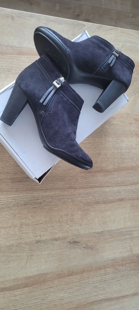 Buty damskie skórzane Tommy Hilfiger botki