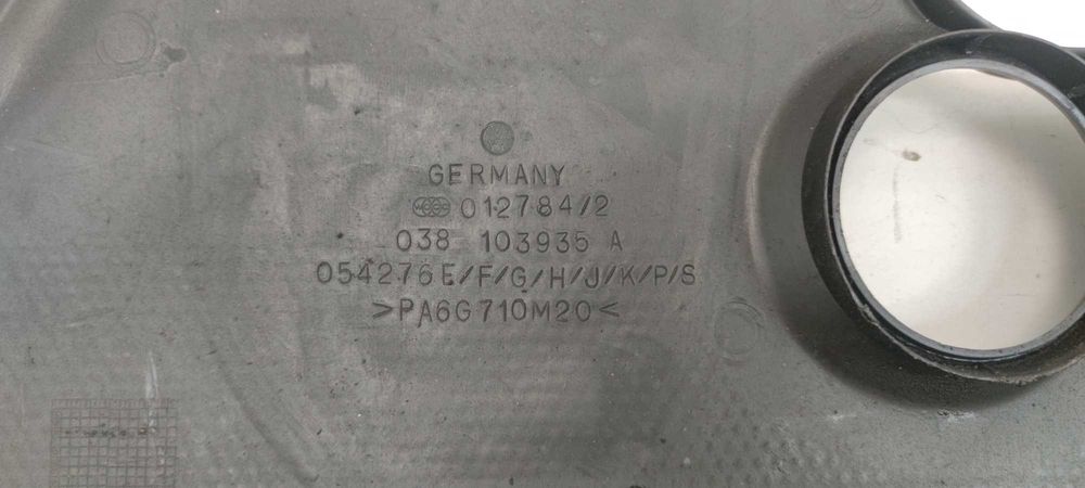 Seat Leon 1.9 TDI Obudowa Pokrywa Osłona Silnika Górna