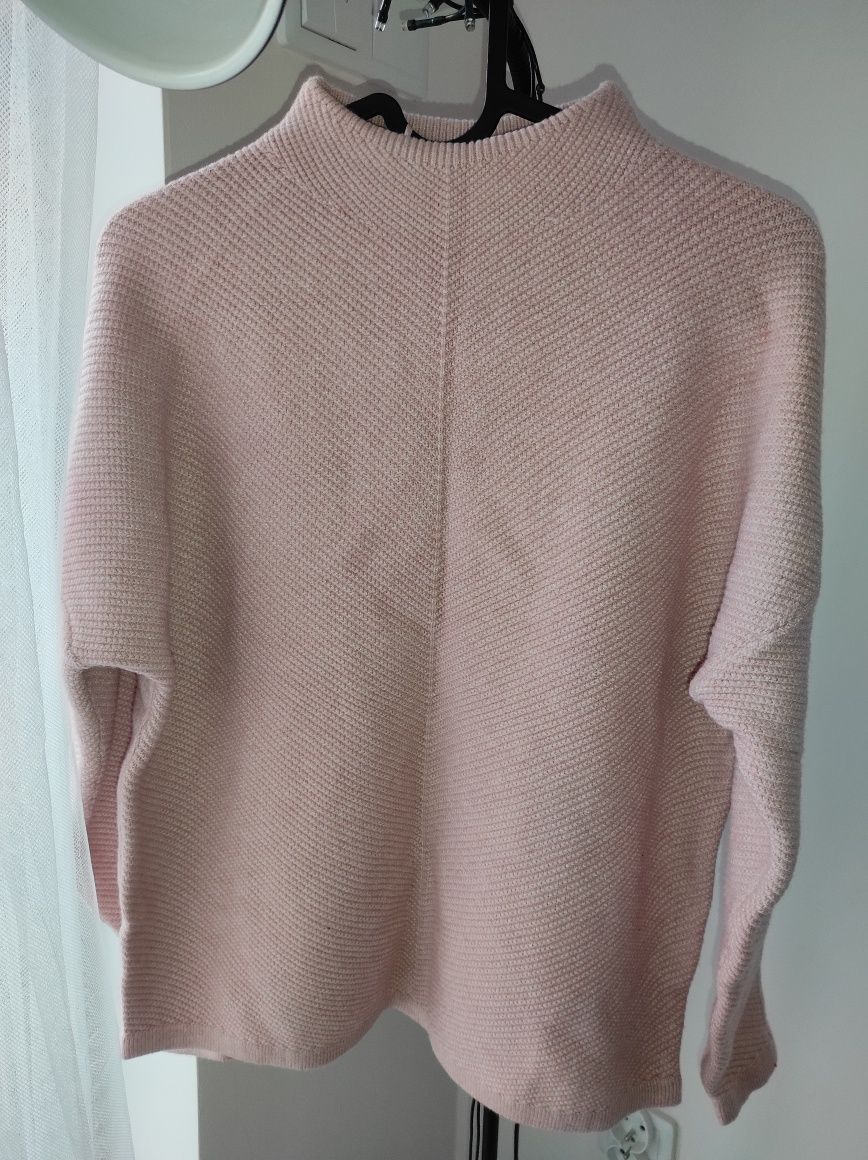 Piękny nowy różowy sweterek Reserved M