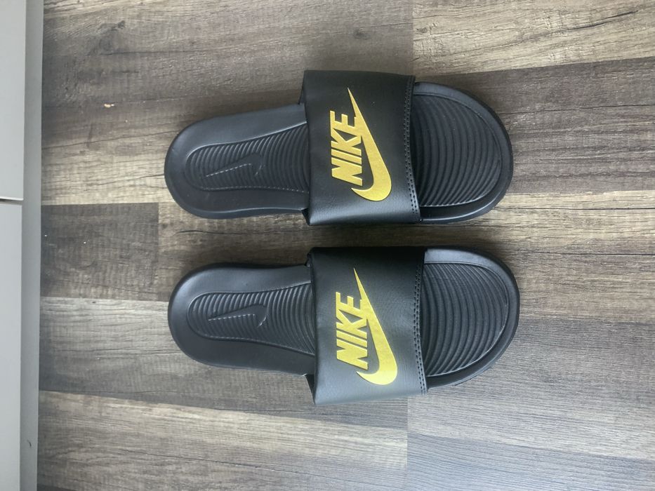 Klapki Nike Benassi r.45