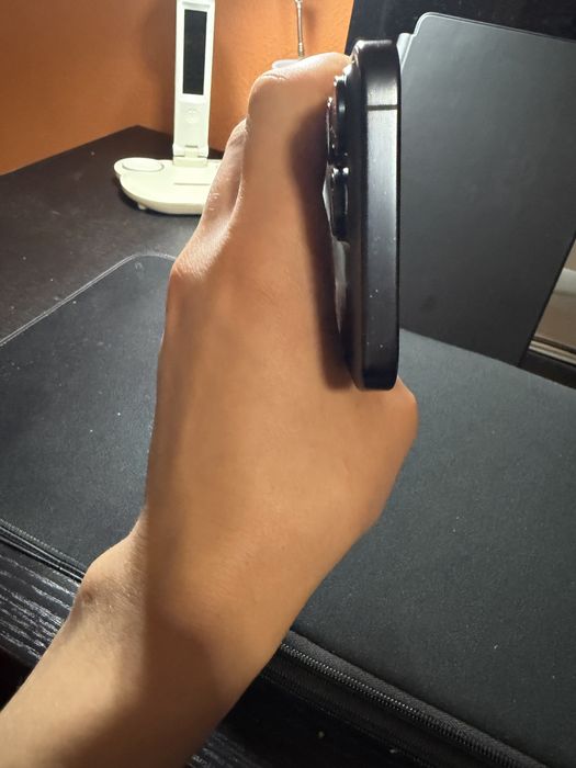 iPhone 15 Pro Max 256GB • Bateria 100% • Impecável