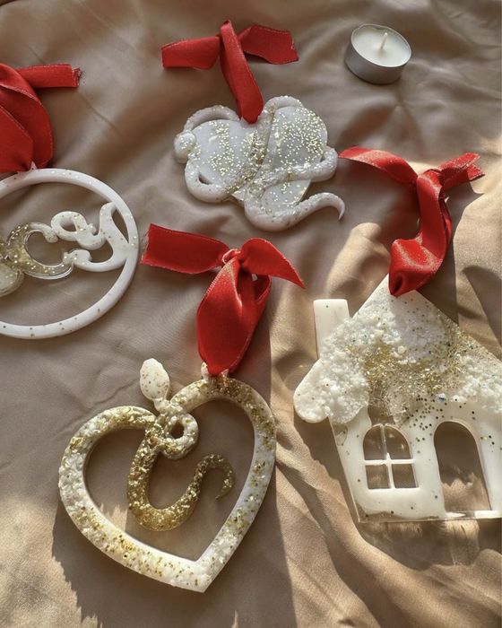 Ялинкові іграшки з епоксидної смоли