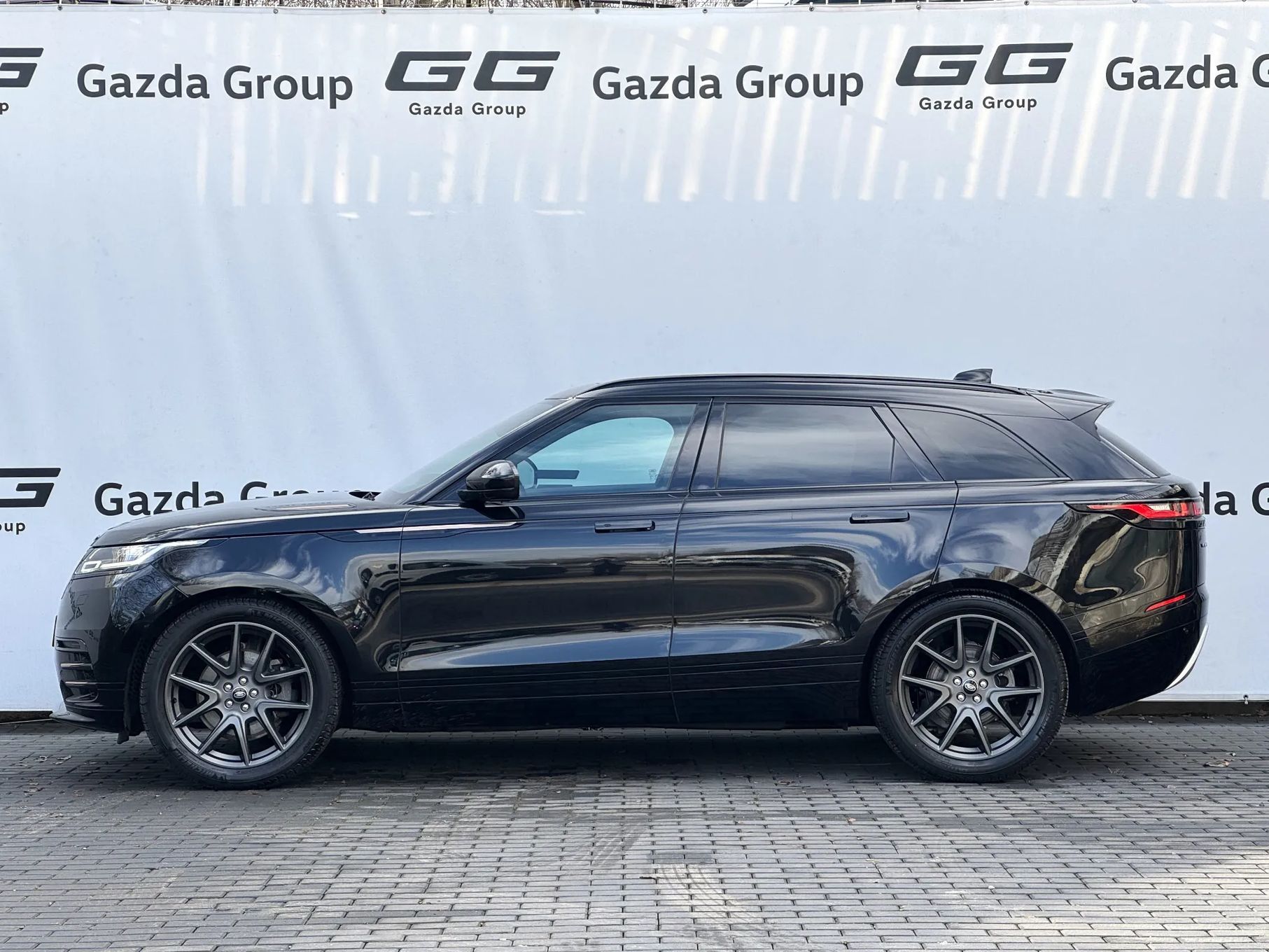 Land Rover Range Rover Velar 2.0D 204 KM AWD R-Dynamic SE