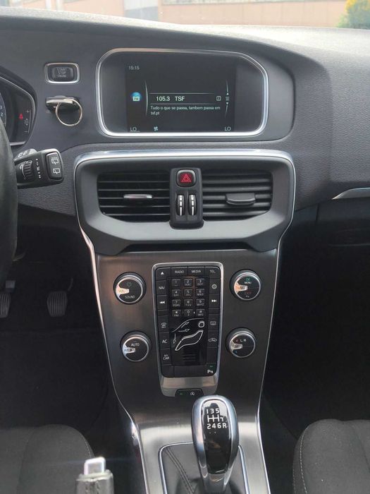 Volvo v40 Bi-turbo 190cv