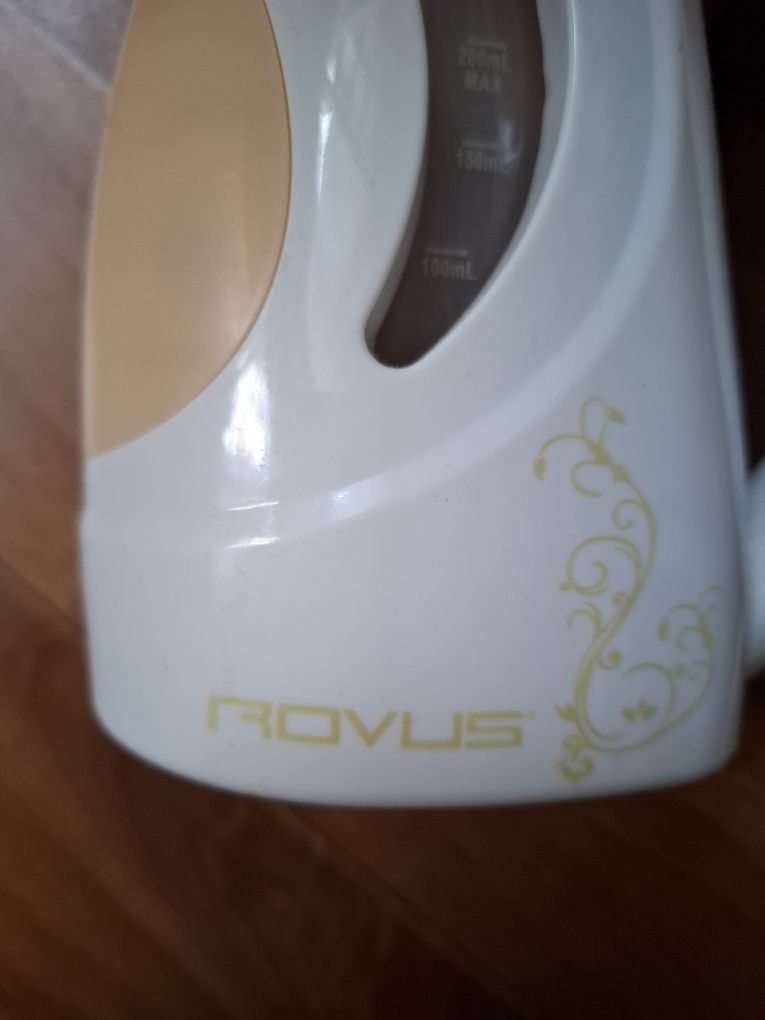 Портативний відпарювач Rovus Portable Garment Steamer.