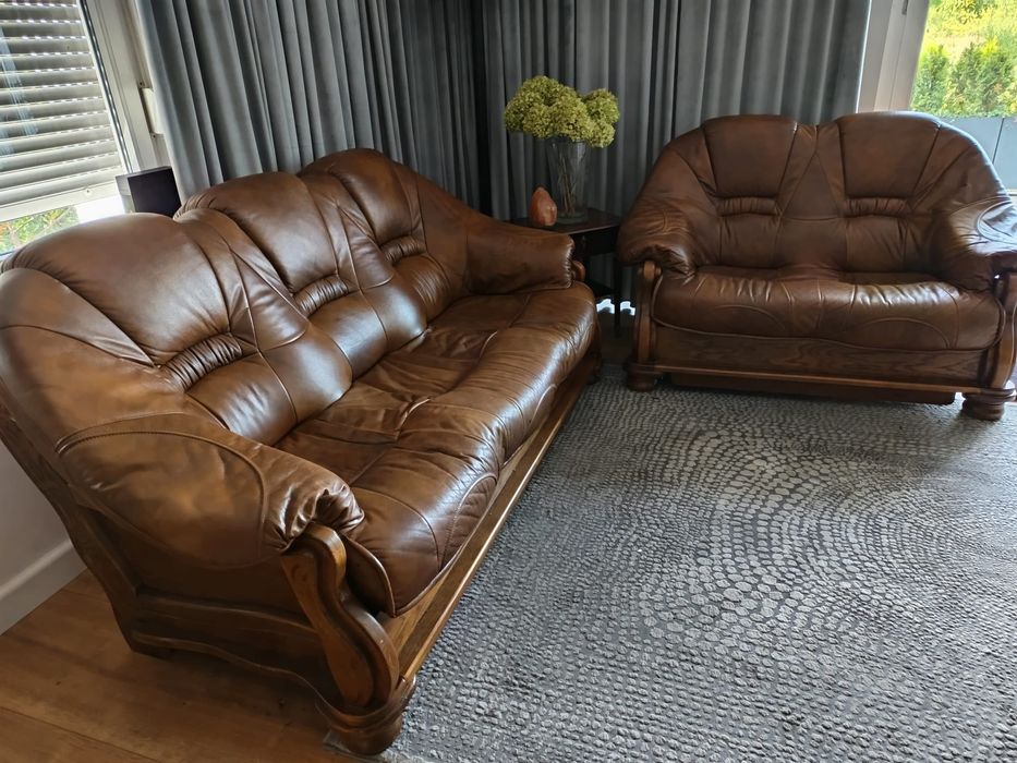 Komplet skórzanych mebli wypoczynkowych  sofa 3-osobowa i 2-osobowa