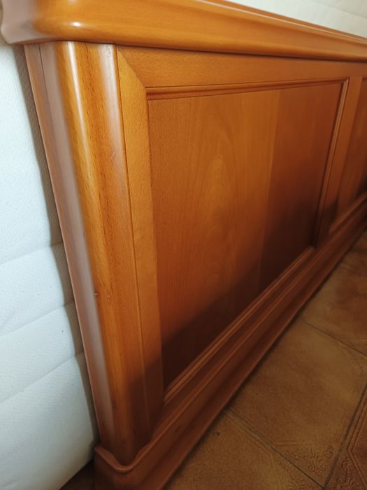 Quarto em Madeira Maciça de cerejeira