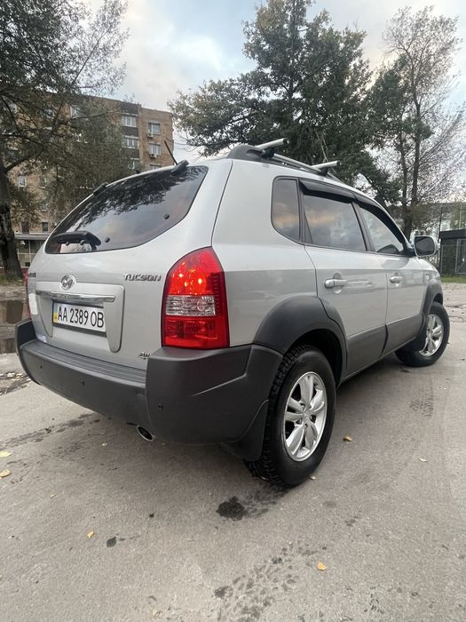 Hyndai Tucson 2012г газ/бенз