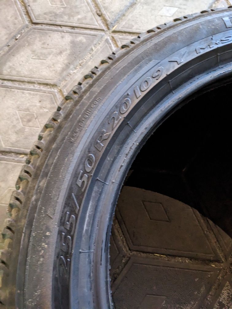 255/50R20 Pirelli 19р 7мм