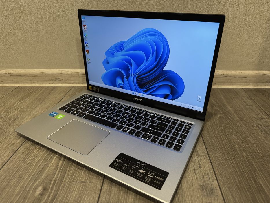 Ігровий ноутбук Acer 2022. MX350, DDR4 12Gb, NVMe 256Gb, HDD500Gb.