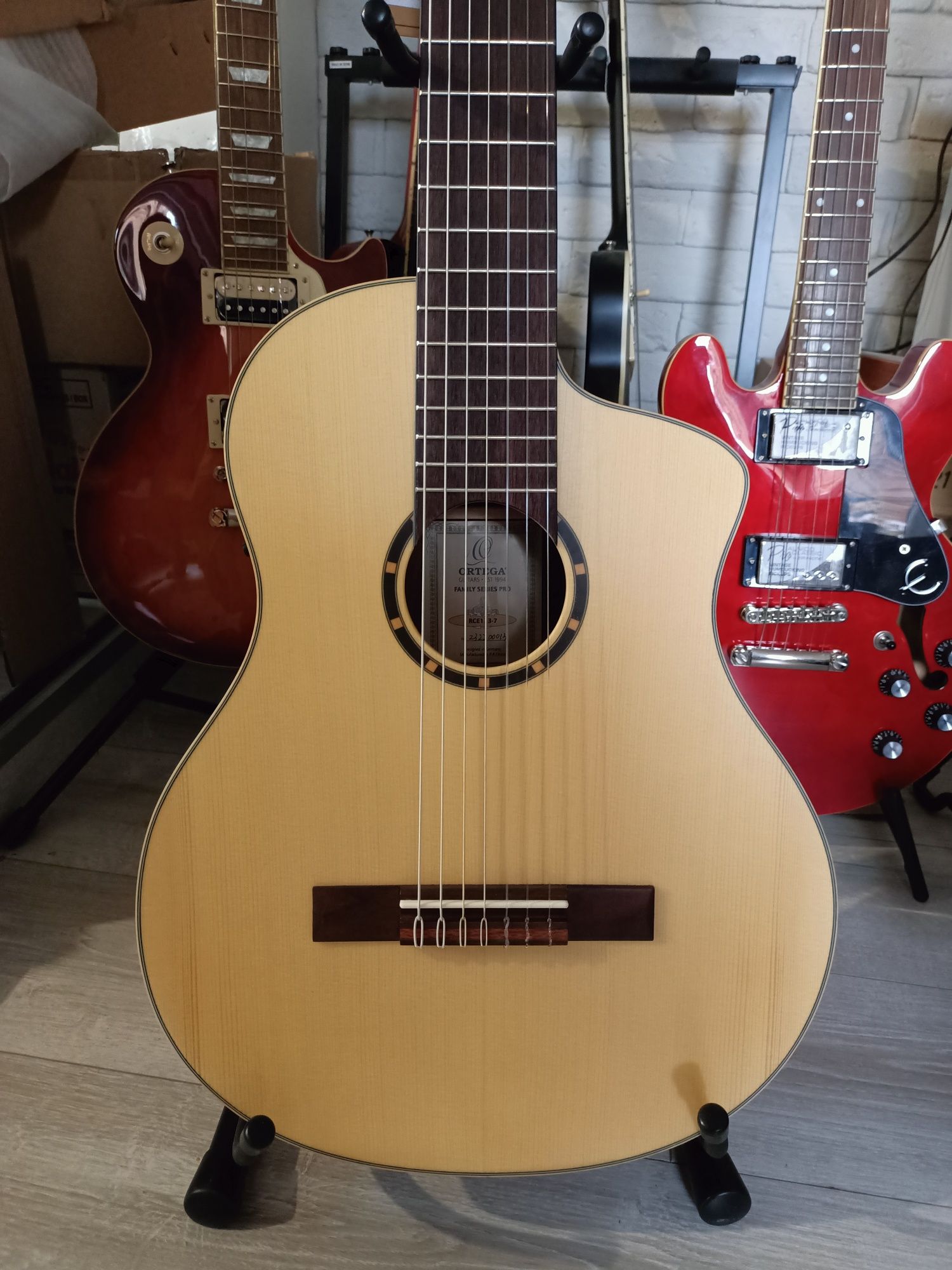 Gitara Elektroklasyczna 7-strunowa Ortega RCE133-7 -Nowa/Okazja Cenowa